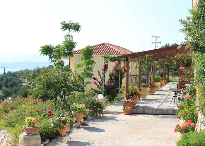 Maria'S Garden Apartments Lassi 