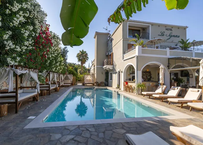 La Signora Hotel Lourdata 